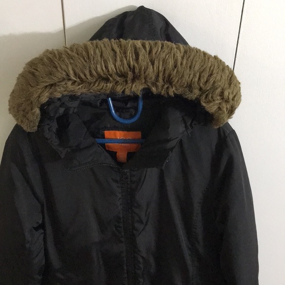 2 items, Cable knit dual pockets Cardigan size 11-12 Y and winter jacket size M - Picture 6 of 7